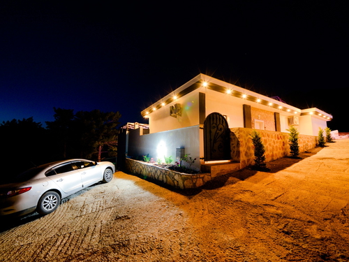  gece  -  Kasım
  | Kalkan Akbel Muhafazakar Villa (4 Kişilik, Doğa İçinde, Jakuzili, Isıtmalı Havuz Seçenekli)
